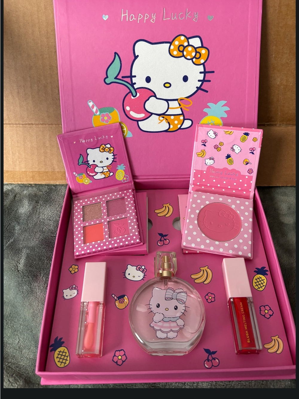 Hello Kitty Makeup and Fruity Scented Perfume Set!